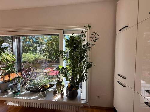 Blumenfensterbank z. Balkon - Etagenwohnung mit 68,00 m² in München zur Miete