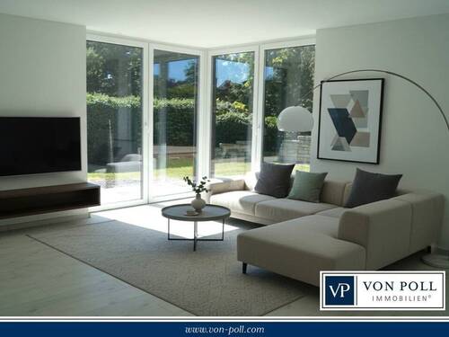 10 Titelbild mit Balken - Modernisierte Erdgeschosswohnung mit Terrasse und Garten