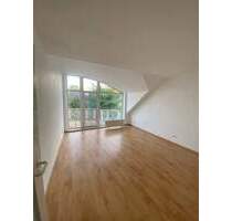 Wurzen* helle 3 Zimmer-Wohnung * Laminat* Tageslichtbad*Balkon* derzeit in Renovierung