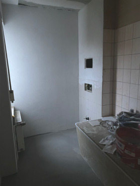 Wannenbad in Renovierung - 