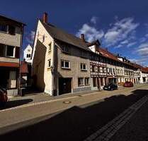 PROVISIONSFREI - Wohnhaus mit Potenzial im historischen Städtle - Mühlheim