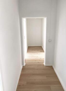 Flur - 4 Zimmer Etagenwohnung in Berlin