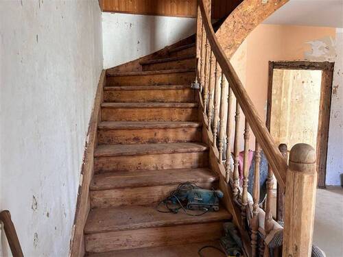 Haus 1 Treppe zum DG - 