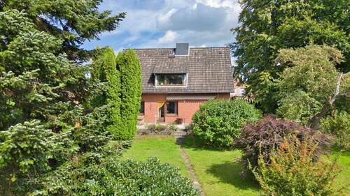 Gartenansicht - Haus mit weiterem Baugrundstück in Brackel