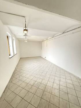 EG Fläche vorn - 5 Zimmer Mehrfamilienhaus, Wohnhaus in Mittweida