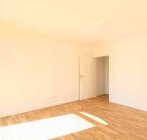 Provisionsfrei! Frisch sanierte und sofort bezugsfreie 2-Zimmer-Wohnung in Hannover-Döhren