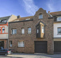 Broichweiden! Zweifamilienhaus mit moderner Haustechnik und großen Unterstellflächen - Würselen