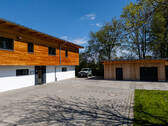 Eingang mit Garage - 