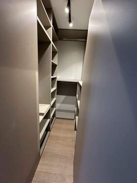 Begehbarer Schrank - 