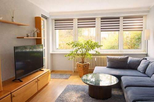 Wohnzimmer - 3 Zimmer Terrassenwohnung zum Kaufen in Hamburg