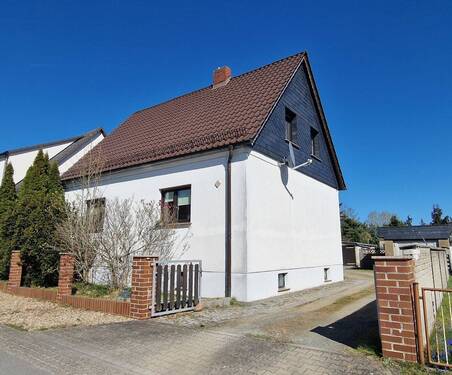 Hausansicht - Viel Platz für die ganze Familie!