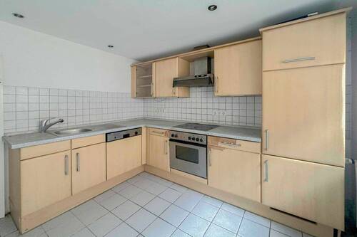 DG Bad mit Badewanne WC - 