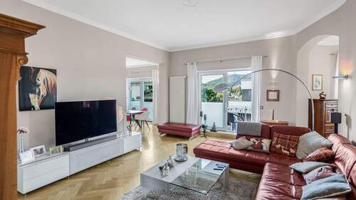 Wohnzimmer - 3 Zimmer Etagenwohnung zum Kaufen in Baden-Baden