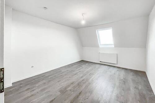 Wohnzimmer - 3 Zimmer Etagenwohnung zur Miete in Bochum