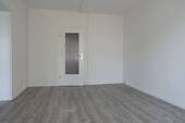 Musterbild Wohnzimmer Blicke Flur - 