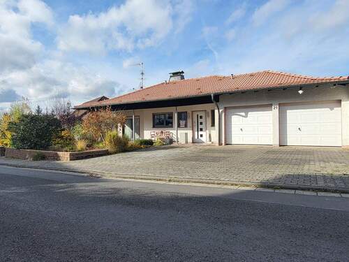 20251029_120037 - 5 Zimmer Mehrfamilienhaus, Wohnhaus zum Kaufen in Hammersbach