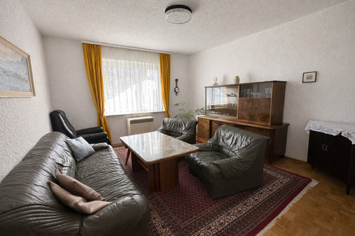 Wohnbereich EG - 8 Zimmer Mehrfamilienhaus, Wohnhaus zum Kaufen in Stuttgart