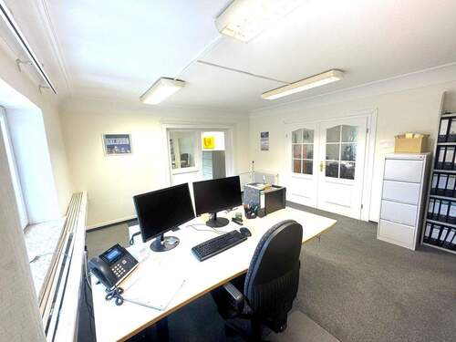 Bürp21.jpg - 5 Zimmer Büro in Oldenburg in Holstein