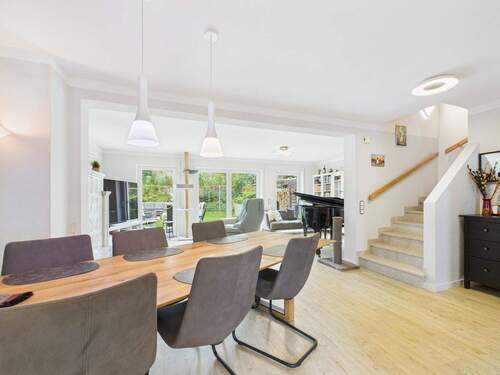 Wohnzimmer Ansicht III - 6 Zimmer Doppelhaushälfte in Königsbrunn