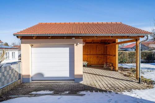Garage & Carport - 