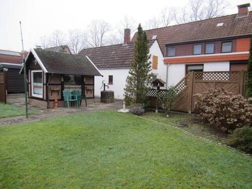 Garten - Mehrfamilienhaus, Wohnhaus mit 194,50 m&sup2; in Bremen zum Kaufen