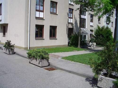 Außenansicht (Eingang) - Büro zur Miete in Bayern - Germering