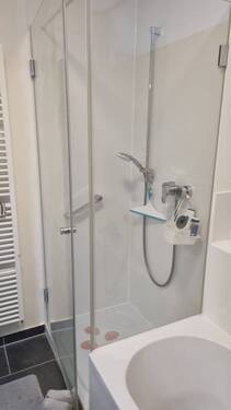 1e8a0536-71cf-4687-b65e-2cc85137c3ce.jpg - 