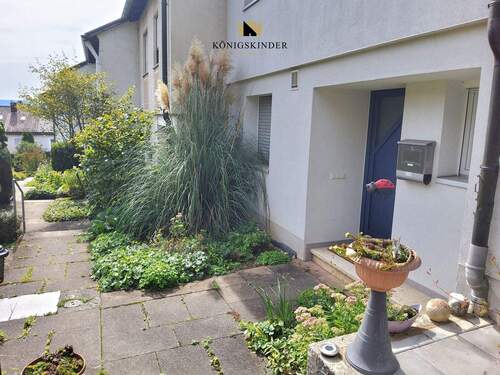 Eingangsbereich - 5 Zimmer Reihenmittelhaus zum Kaufen in Reichenbach an der Fils
