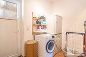 Hauswirtschaftsraum mit Ausgang - 