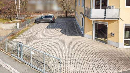 Luftbild-Ansicht Parkplätze Westseite_ausgeblendet - Hotel, Pension, Gasthof in Langenzenn zum Kaufen