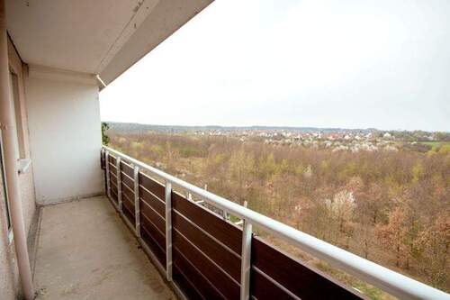 Balkon - Etagenwohnung mit 68,60 m&sup2; in Halle (Saale) zur Miete