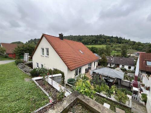 Bild2 - 9 Zimmer Mehrfamilienhaus, Wohnhaus zum Kaufen in Creglingen-Niederrimbach