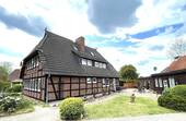 Hofansicht - 7 Zimmer Mehrfamilienhaus, Wohnhaus in Scharnebeck