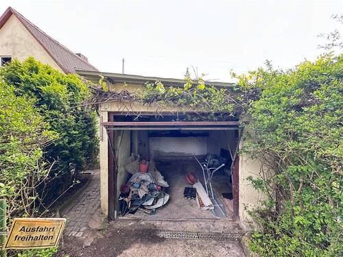 Garage - 