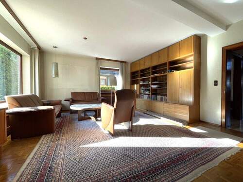 Wohnzimmer - 8 Zimmer Einfamilienhaus in Pinneberg