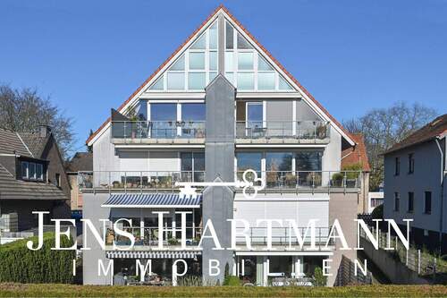 Titelbild - Klar in der Linie. Stark in der Substanz. 