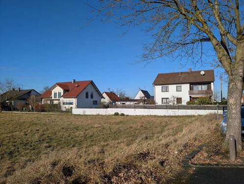 Blick von Süden - Grundstück in Baar-Ebenhausen