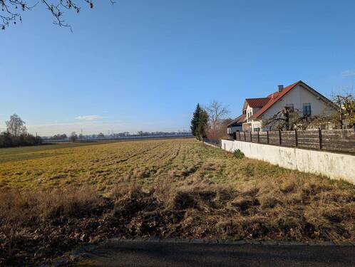 Blick von Osten / Straßenseite - 
