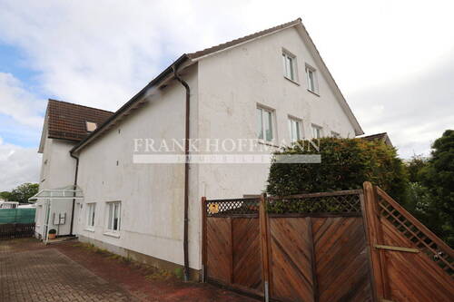 V9932-1 Außenaufnahme 2 - 1 Zimmer Mehrfamilienhaus, Wohnhaus in Bönningstedt