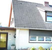 25355 Barmstedt Doppelhaushälfte FREI ab Juni 2026 , ruhige Lage mit großzügiger hinterer begrünter Gartenfläche !