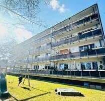 Top 3 Zimmer Wohnung mit guter Ausstattung, 2 Balkonen, Einbauküche & Stpl. - Schwaig bei Nürnberg Behringersdorf