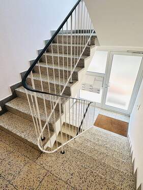 Treppenhaus - Etagenwohnung mit 95,00 m² in Schwaig bei Nürnberg zum Kaufen