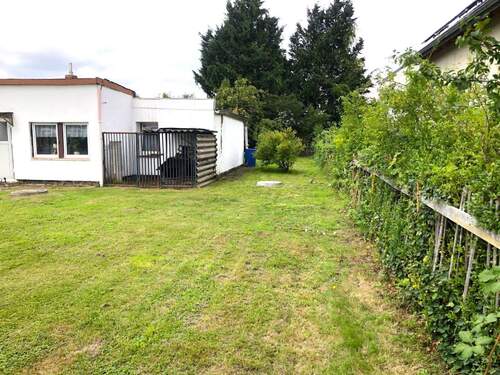 vorderer Grundstücksbereich - Grundstück in Leipzig