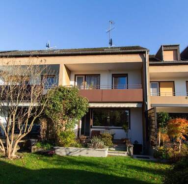 1. Ansicht hinten - Reihenmittelhaus mit großzügigem Dachgeschoss #Garage