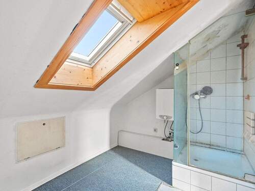 Dusche im Dachgeschoss - 