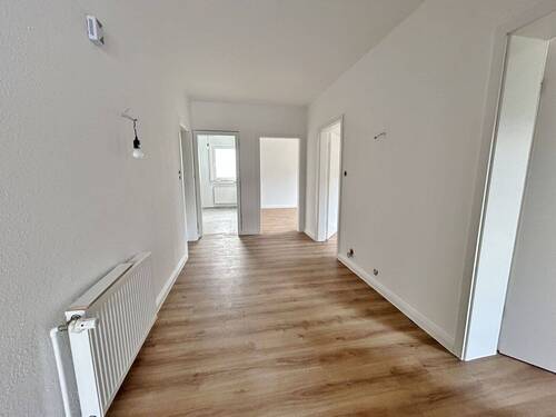 Flur - 4 Zimmer Etagenwohnung zum Kaufen in Stuhr