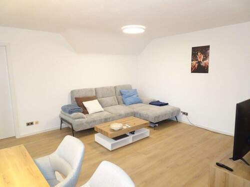 Wohn-Esszimmer1 - 3 Zimmer Etagenwohnung in Herzogenaurach