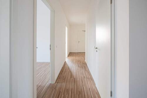 Flur Bild 2 - 4 Zimmer Etagenwohnung in Dresden