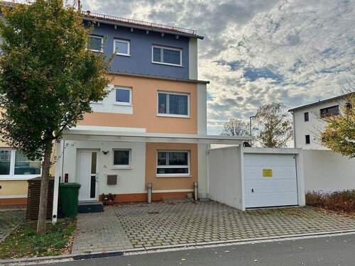 Reiheneckhaus mit Garage - 