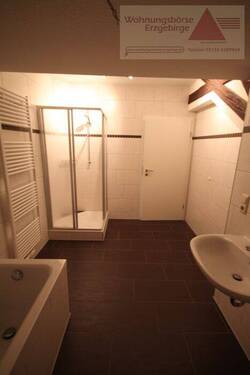 Badezimmer - Etagenwohnung mit 90,00 m&sup2; in Annaberg-Buchholz zur Miete